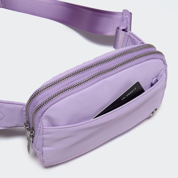 Large Lilac Purple Water-Resistant Nylon Travel Belt Bag with 5 Zipper Pockets - Picture 6 of 8